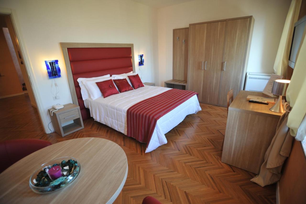 פרמו Hotel Astoria מראה חיצוני תמונה