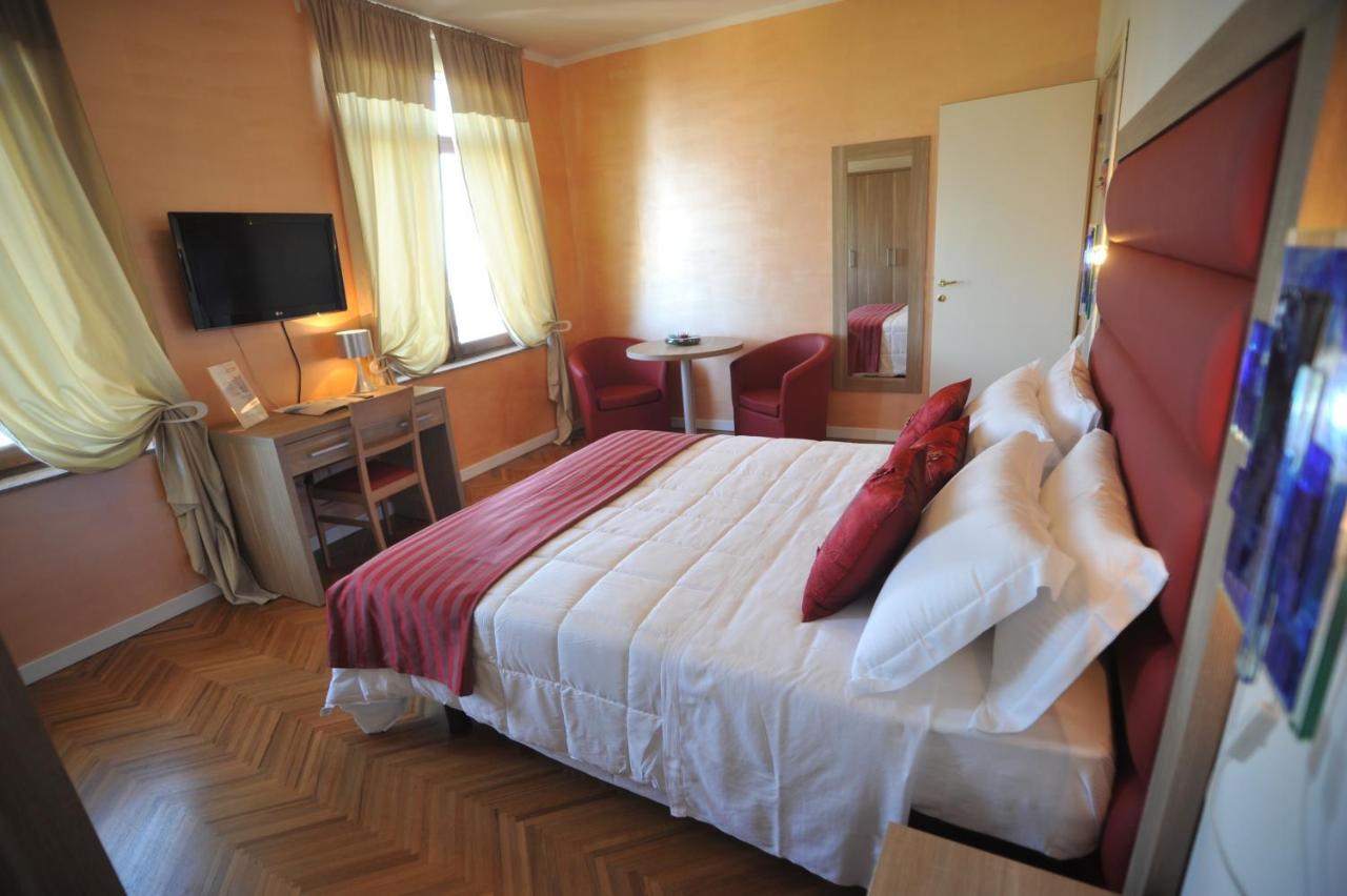 פרמו Hotel Astoria מראה חיצוני תמונה