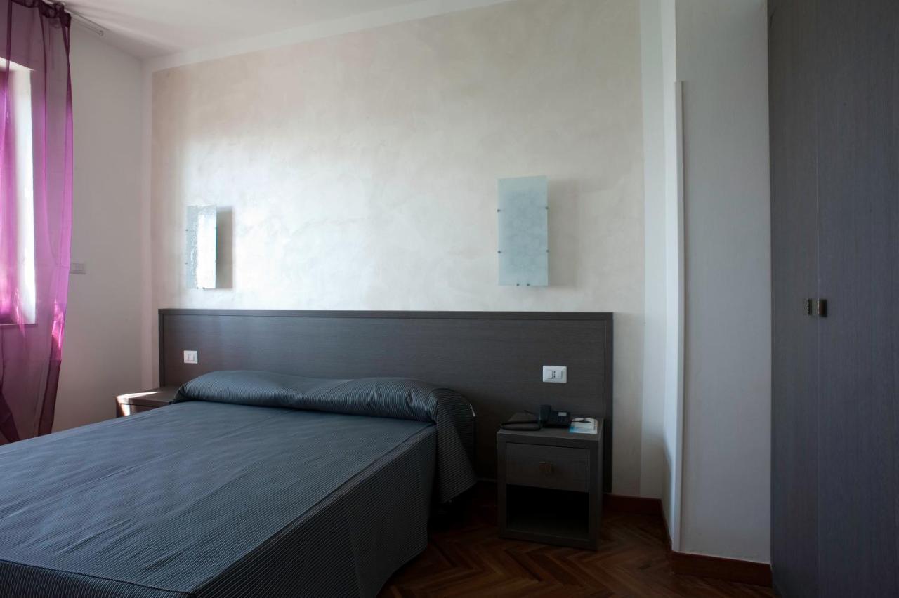 פרמו Hotel Astoria מראה חיצוני תמונה